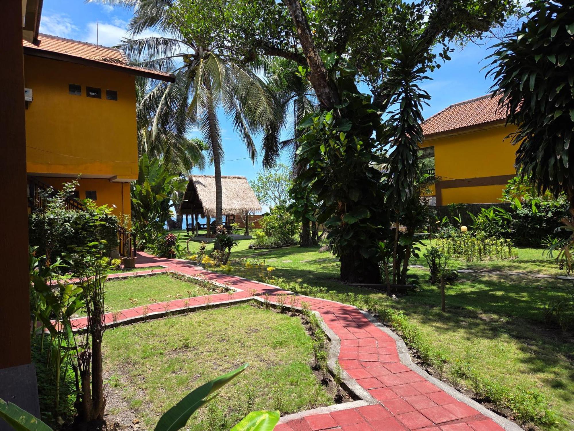 Sunsethouse Lombok Hotel Mangsit Exterior foto