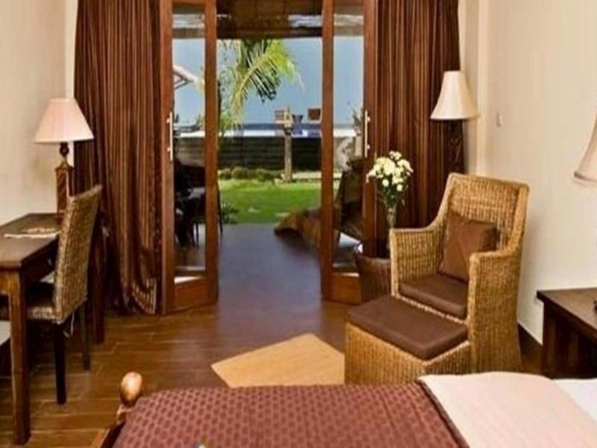 Sunsethouse Lombok Hotel Mangsit Exterior foto